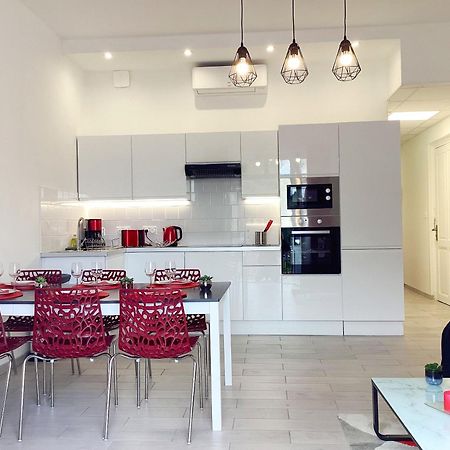Appartement Stella 95 M2 Climatise Parking Proche Sanctuaires Lourdes Eksteriør bilde