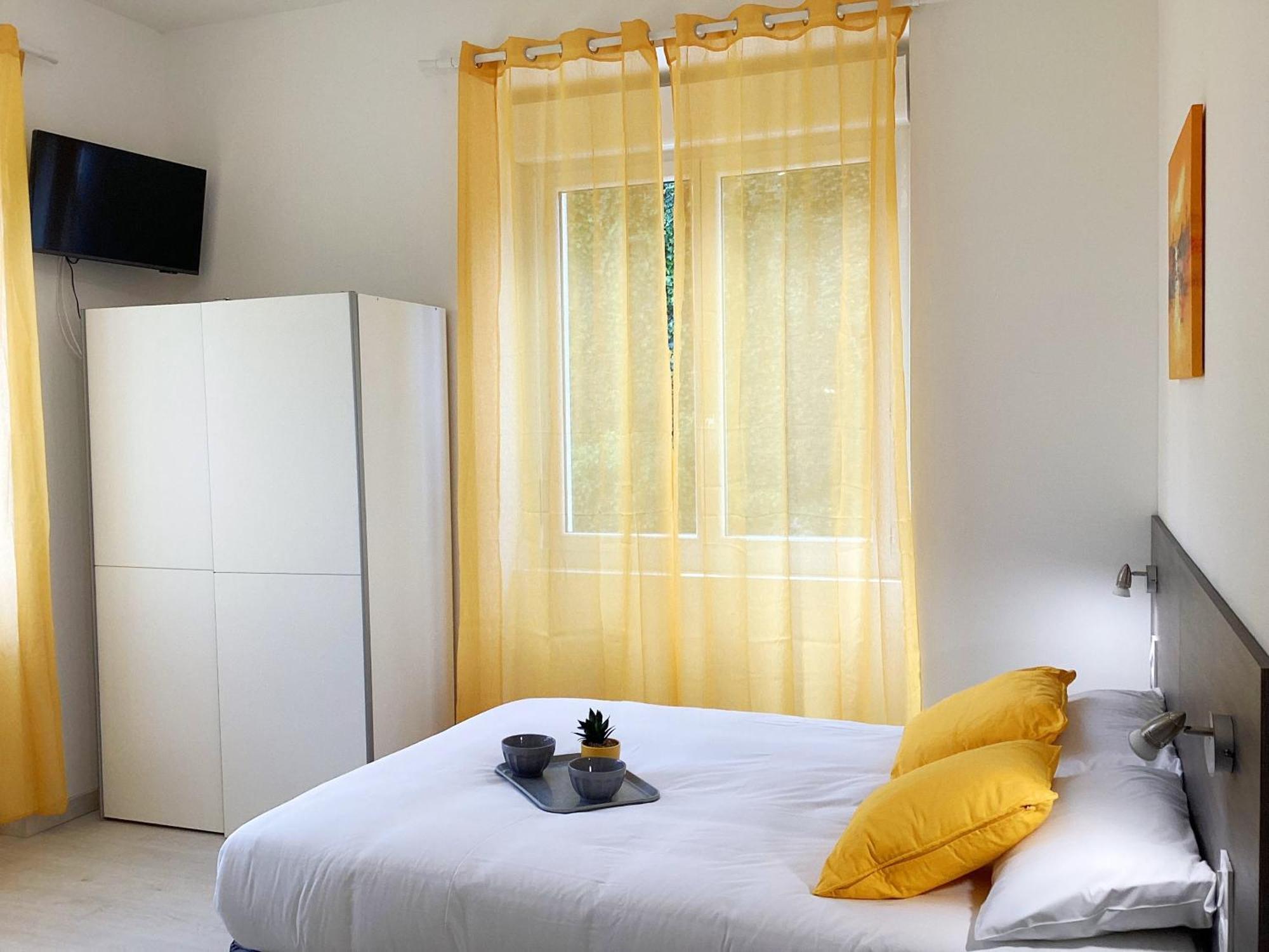 Appartement Stella 95 M2 Climatise Parking Proche Sanctuaires Lourdes Eksteriør bilde